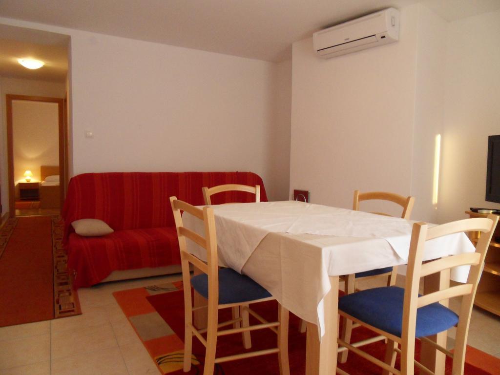 Apartments Petricevic 2 셀스 외부 사진