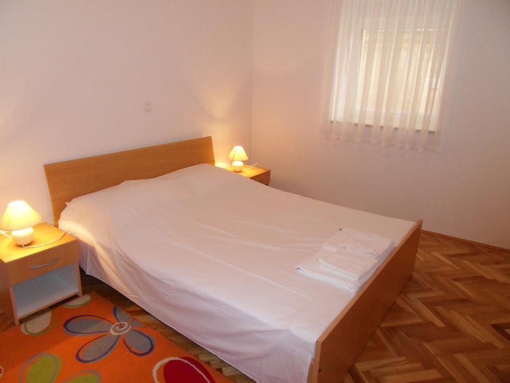 Apartments Petricevic 2 셀스 외부 사진